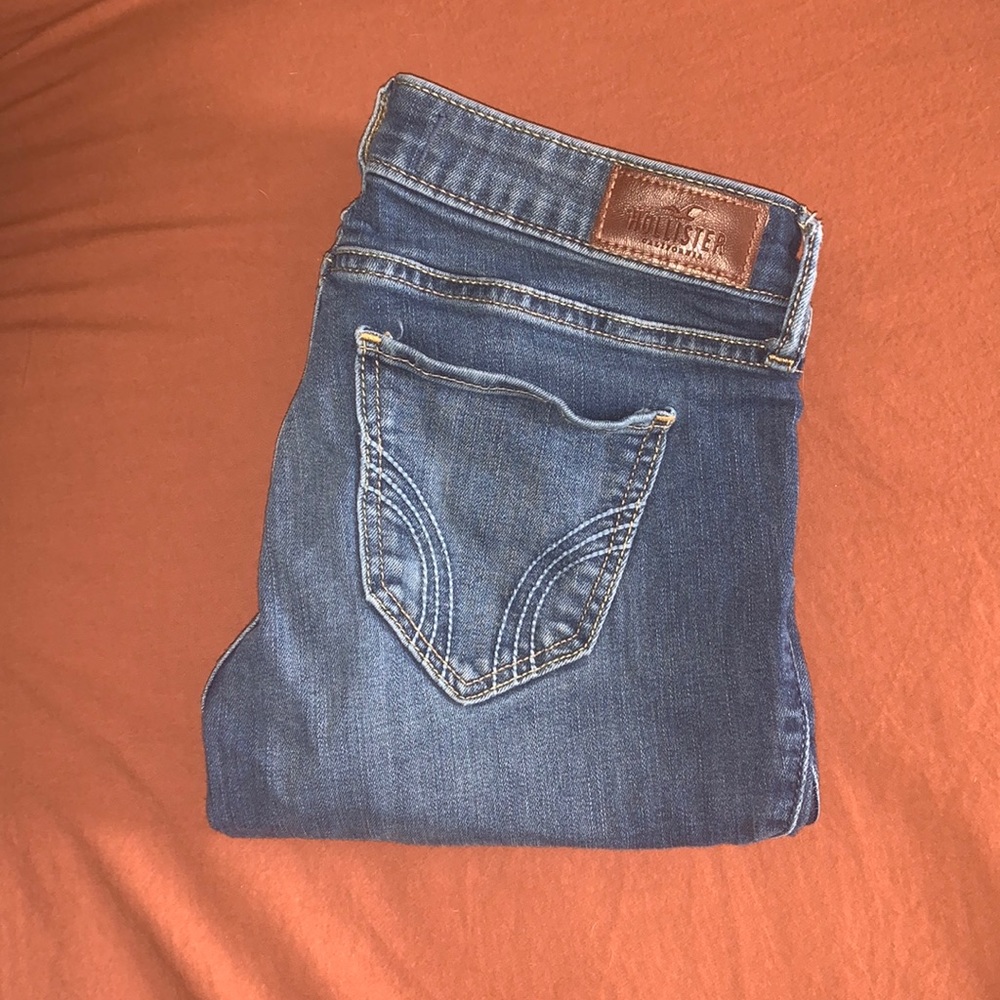 Hollister Low-Rise Super Skinny Jeans (Size 0L)